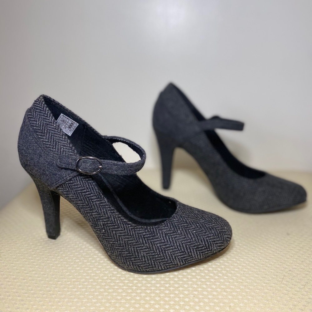 Rocket Dog grey tweed heels